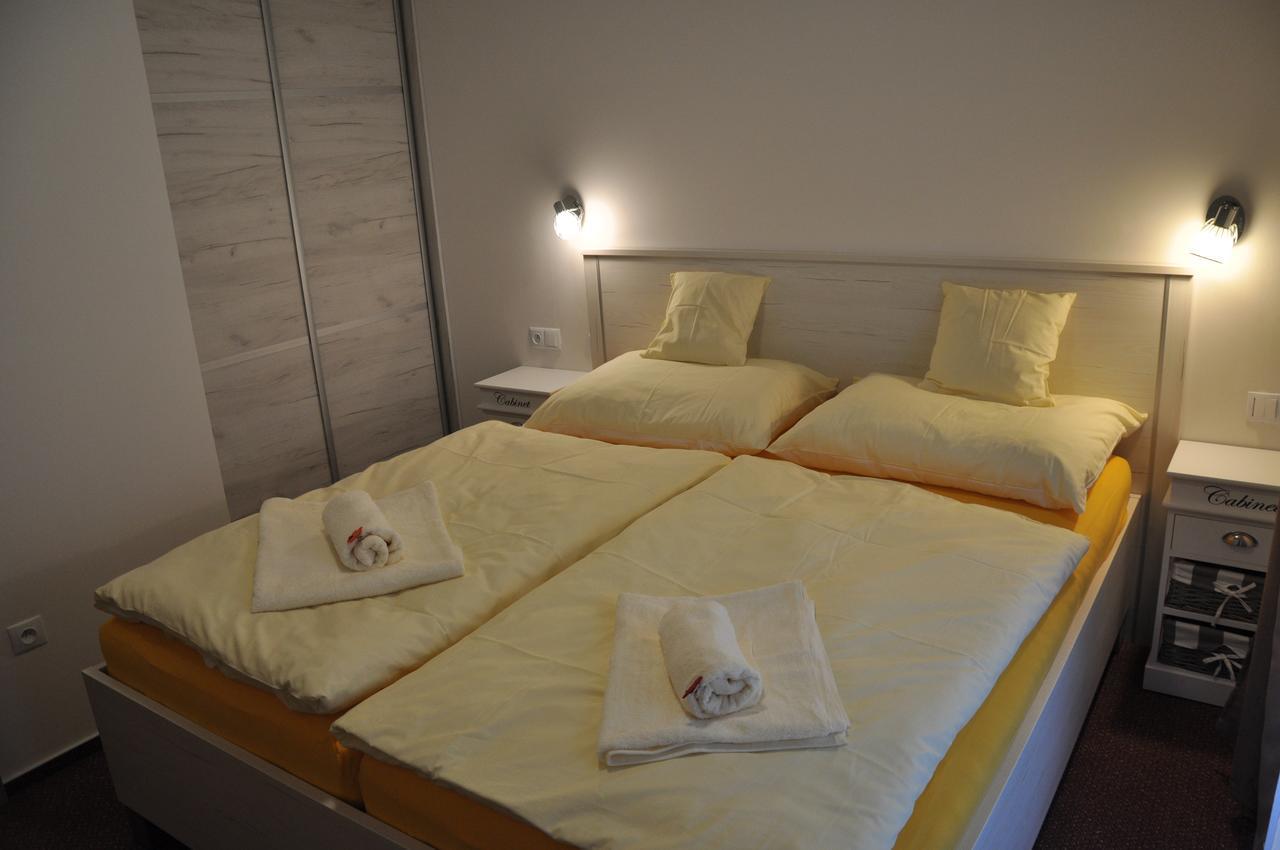 Apartman 14 Lucky Demaenovska Dolina Eksteriør bilde